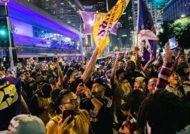 Lakers Fans feiern in der Stadt