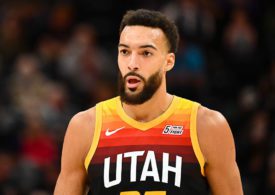 Nahaufnahme von Rudy Gobert im Utha Jazz Trikot