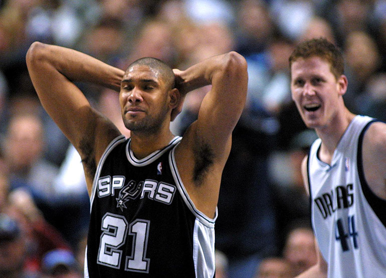 Tim Duncan San Antonio Spurs vs Shawn Bradley Dallas Mavericks