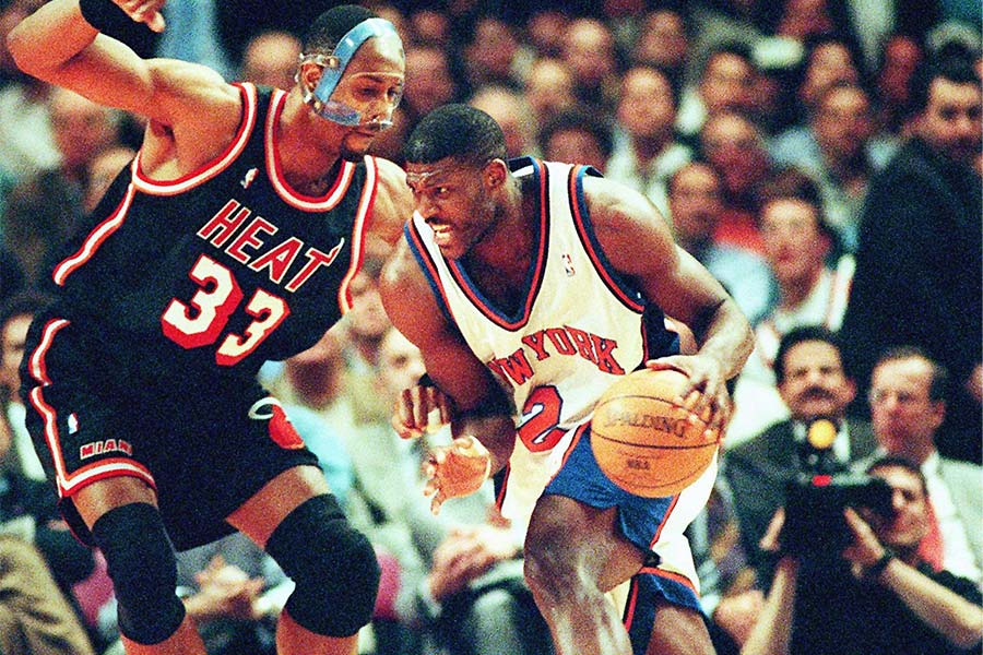 Larry Johnson vs Alonzo Mourning