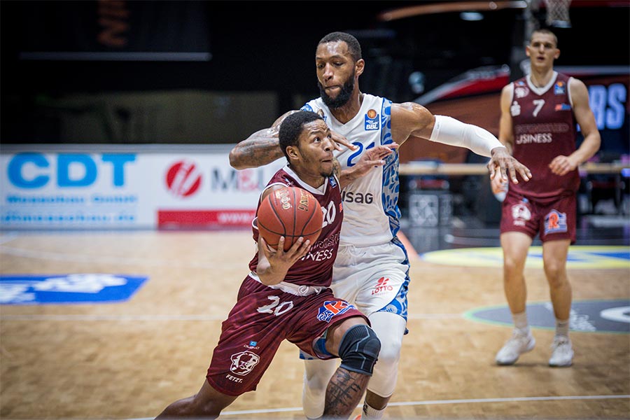 „WES IS BACK!“: US-Pointguard kehrt zu den NINERS Chemnitz zurück