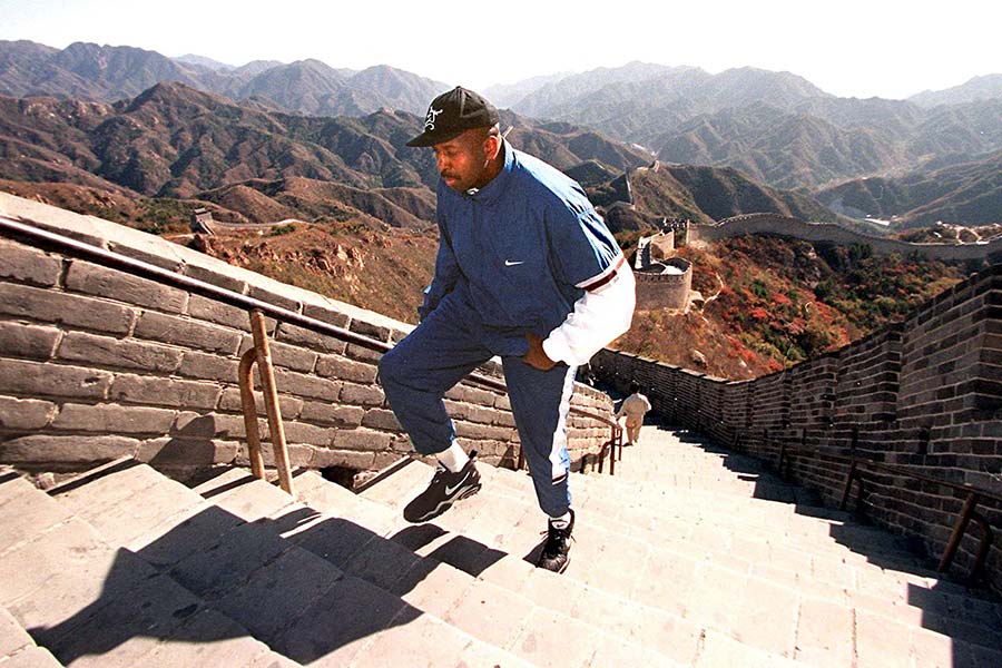 Moses Malone auf der chinesische Mauer