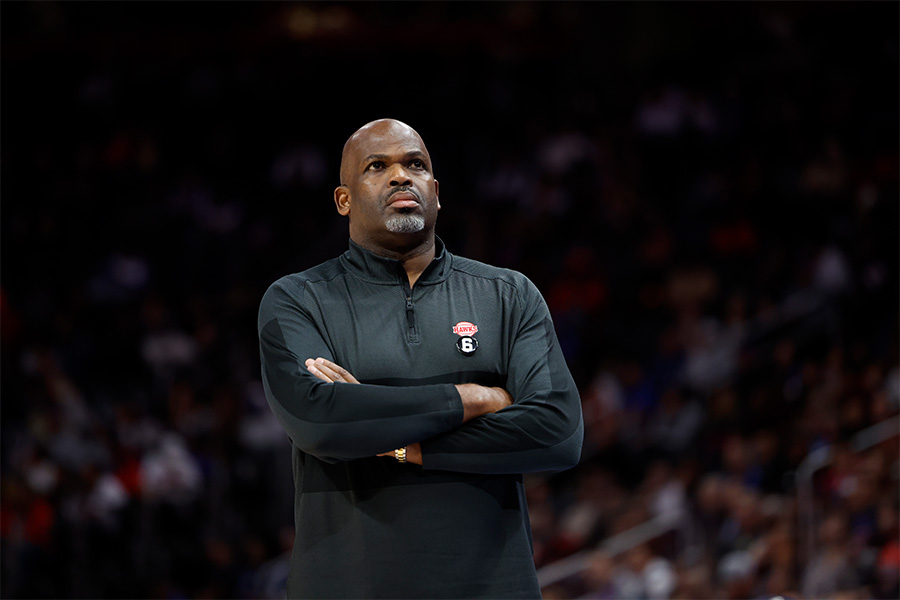 Der Basketball Trainer Nate McMillan von der Mannschaft Atlanta Hawks