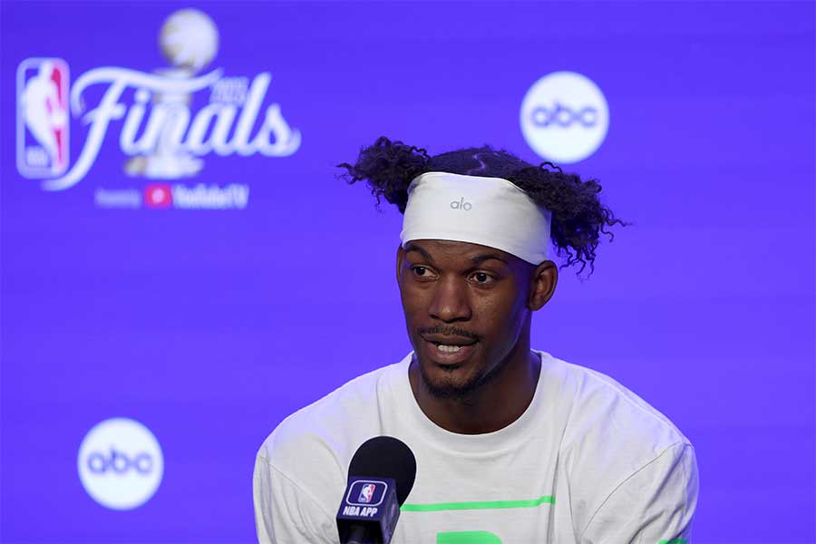 Jimmy Butler in Pressekonferenz vor NBA Finals