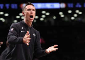 Der Basketball Trainer Steve Nash von den Brooklyn Nets