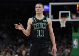 Payton Prichard von den Boston Celtics gestikuliert
