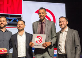 Atlanta Hawks Manager Landry Fields beim NBA Draft