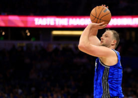 Joe Ingles von Orlando Magic beim Wurf